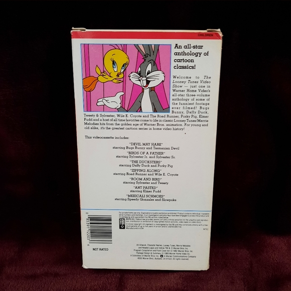 Looney Tunes VHS Tapes - Picture 7 of 7